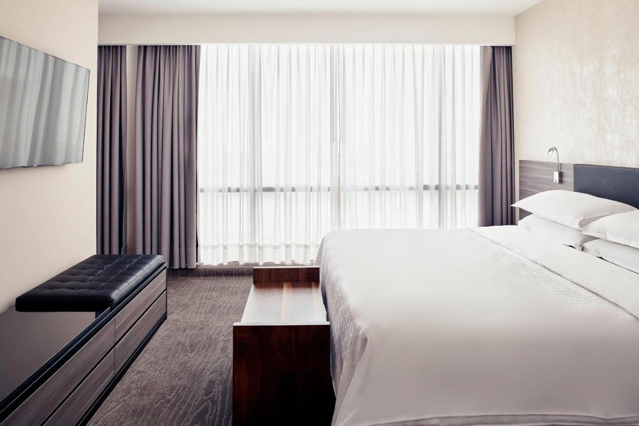 Master Suite with One King Bed, Non-Smoking