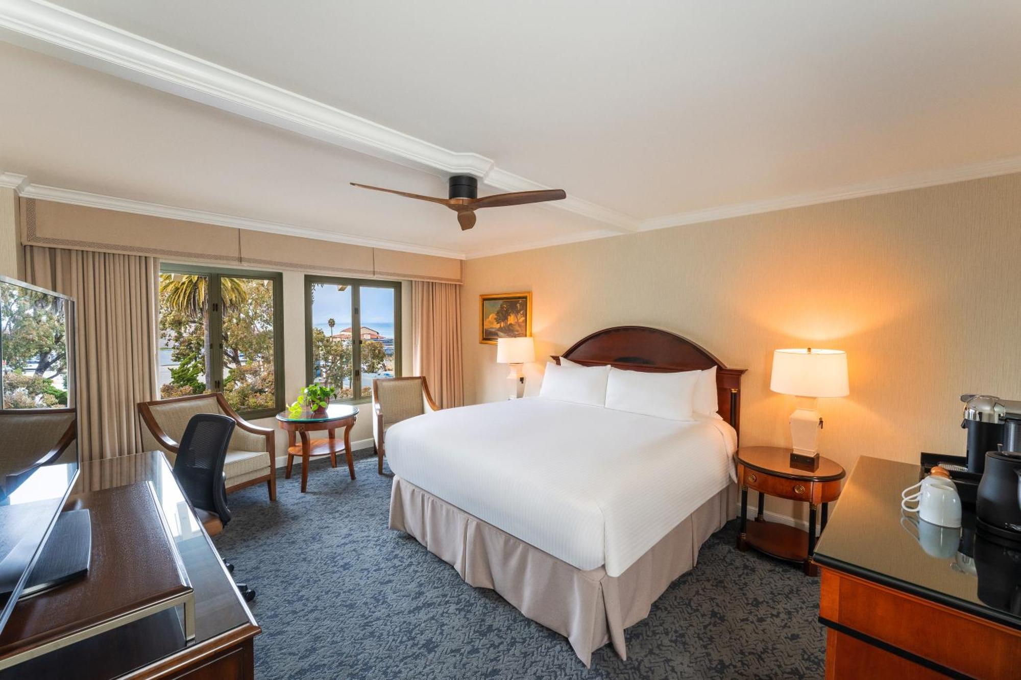 Inland View Room King Bed