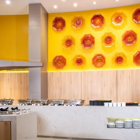Holiday Inn Monterrey-Parque Fundidora By Ihg-3